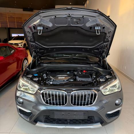 BMW X1 2.0 16V 4P SDRIVE 20I ACTIVEFLEX TURBO AUTOMÁTICO, Foto 10 BMW X1 2.0 16V 4P SDRIVE 20I ACTIVEFLEX TURBO AUTOMÁTICO, Foto 10