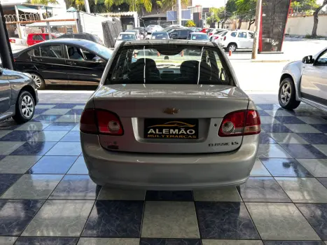 CHEVROLET Classic Sedan 1.0 4P VHCE FLEX LS, Foto 9