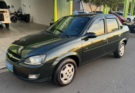 CHEVROLET Classic Sedan 1.0 4P VHCE FLEX LS, Foto 2