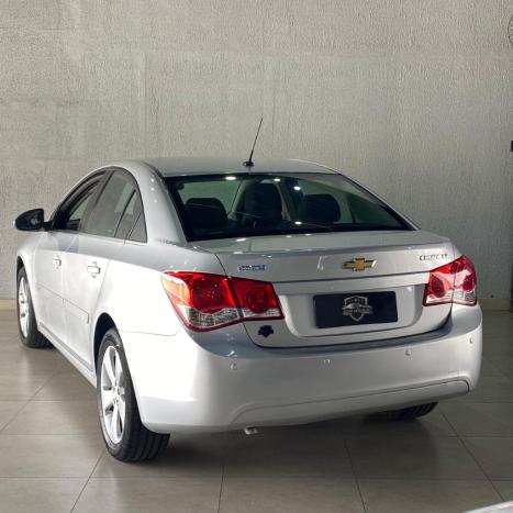 CHEVROLET Cruze Sedan 1.8 16V 4P LT ECOTEC FLEX AUTOMTICO, Foto 2