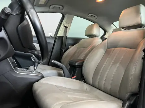 CHEVROLET Cruze Sedan 1.8 16V 4P LTZ ECOTEC FLEX AUTOM�TICO, Foto 9