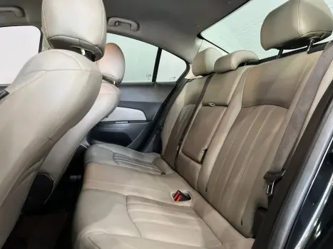 CHEVROLET Cruze Sedan 1.8 16V 4P LTZ ECOTEC FLEX AUTOM�TICO, Foto 10