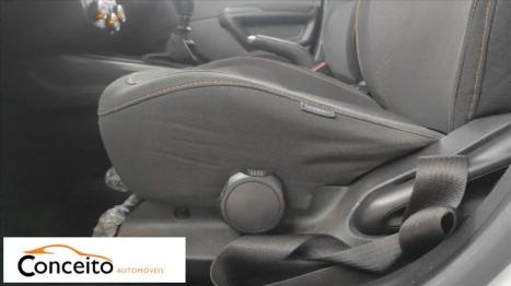 CHEVROLET Onix Hatch 1.4 4P FLEX LTZ, Foto 10