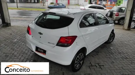 CHEVROLET Onix Hatch 1.4 4P FLEX LTZ, Foto 17