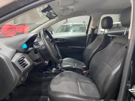 CHEVROLET Onix Hatch 1.4 4P FLEX LTZ, Foto 7 CHEVROLET Onix Hatch 1.4 4P FLEX LTZ, Foto 7