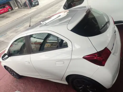 CHEVROLET Onix Hatch 1.4 4P FLEX LT AUTOMÁTICO, Foto 7 CHEVROLET Onix Hatch 1.4 4P FLEX LT AUTOMÁTICO, Foto 7