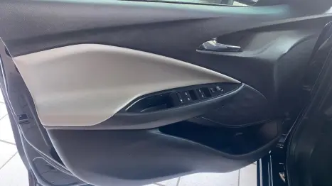 CHEVROLET Onix Hatch 1.0 12V 4P FLEX PREMIER TURBO AUTOMTICO, Foto 15