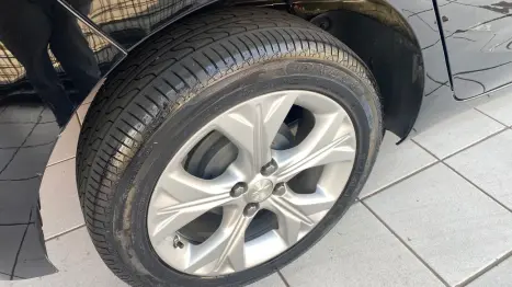 CHEVROLET Onix Hatch 1.0 12V 4P FLEX PREMIER TURBO AUTOMTICO, Foto 17