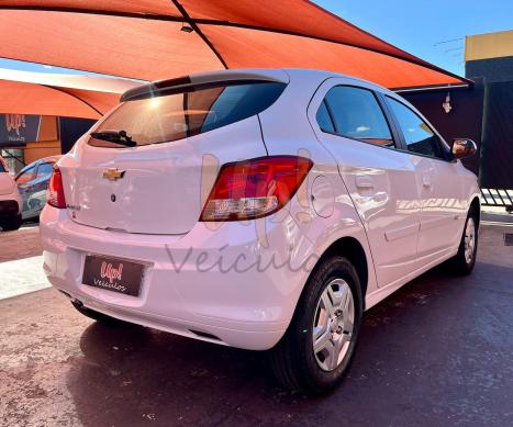 CHEVROLET Onix Hatch 1.0 4P FLEX LT, Foto 3