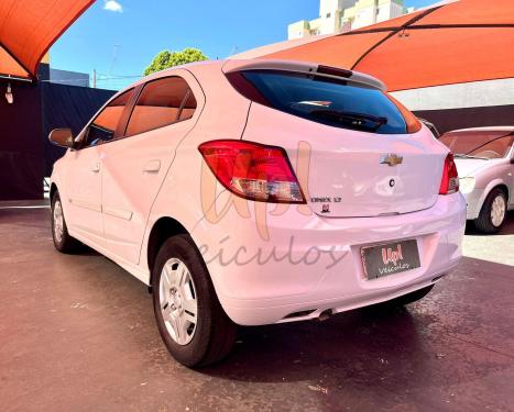 CHEVROLET Onix Hatch 1.0 4P FLEX LT, Foto 4