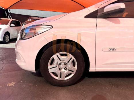 CHEVROLET Onix Hatch 1.0 4P FLEX LT, Foto 7