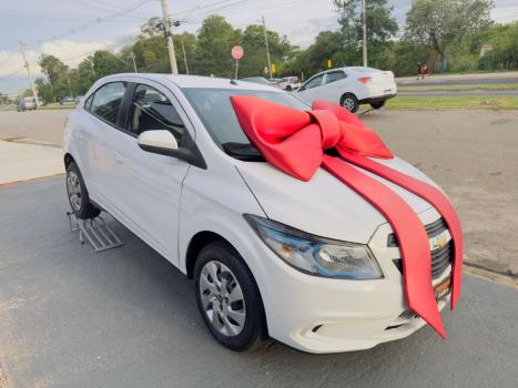 CHEVROLET Onix Hatch 1.4 4P FLEX LT, Foto 4