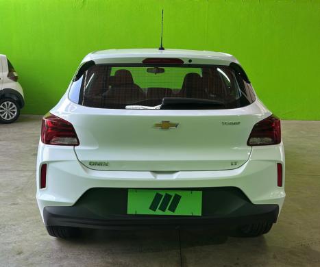 CHEVROLET Onix Hatch 1.0 12V 4P FLEX LT TURBO, Foto 2