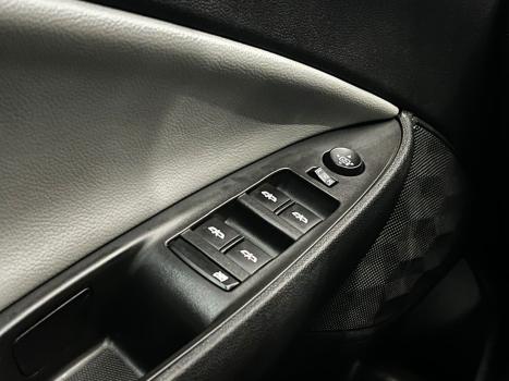 CHEVROLET Onix Hatch 1.0 12V 4P FLEX PREMIER TURBO AUTOM�TICO, Foto 10