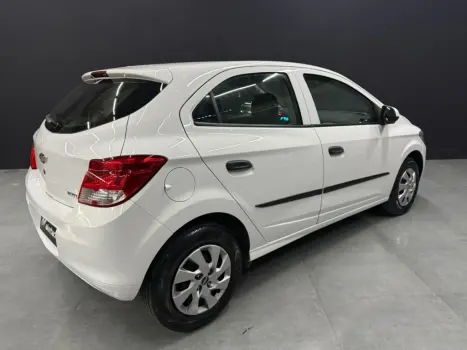 CHEVROLET Onix Hatch 1.0 4P FLEX LS, Foto 5