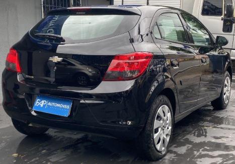 CHEVROLET Onix Hatch 1.4 4P FLEX LT, Foto 3