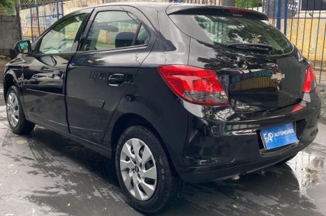 CHEVROLET Onix Hatch 1.4 4P FLEX LT, Foto 6