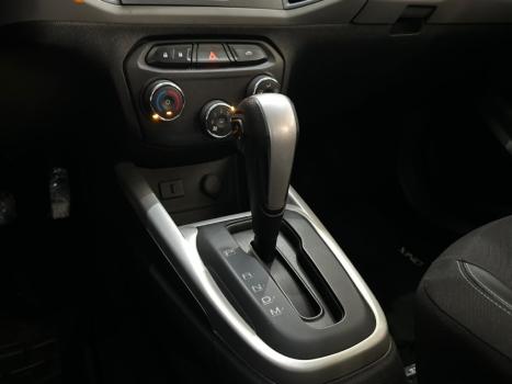 CHEVROLET Onix Hatch , Foto 7