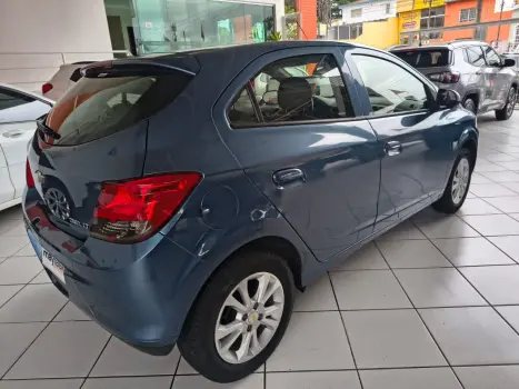 CHEVROLET Onix Hatch 1.0 4P FLEX LT LOLLAPALOOZA, Foto 5