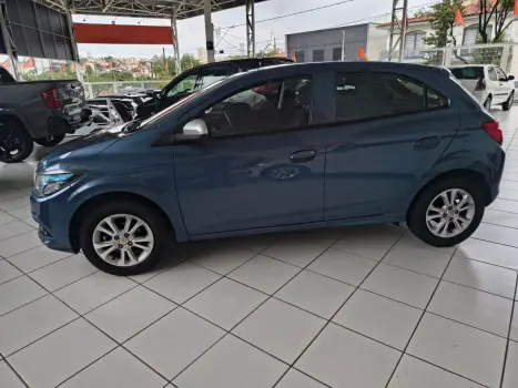 CHEVROLET Onix Hatch 1.0 4P FLEX LT LOLLAPALOOZA, Foto 8