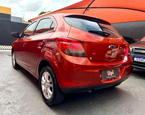 CHEVROLET Onix Hatch 1.0 4P FLEX LT LOLLAPALOOZA, Foto 4