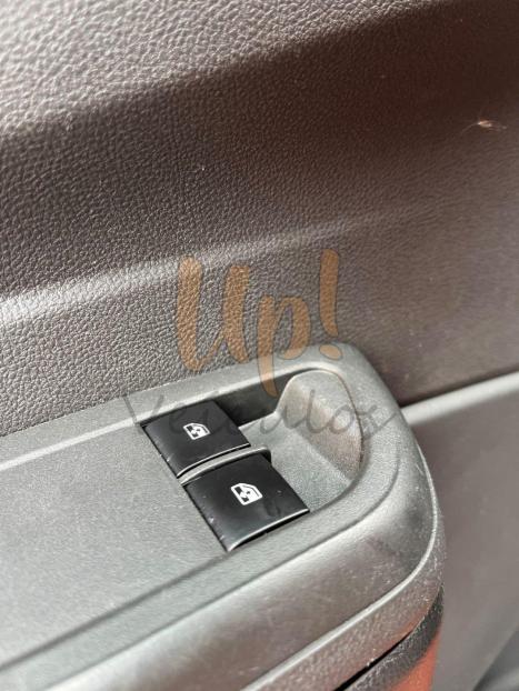 CHEVROLET Onix Hatch 1.0 4P FLEX LT LOLLAPALOOZA, Foto 14