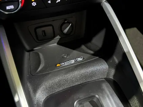 CHEVROLET Onix Hatch 1.0 12V 4P FLEX TURBO AUTOM�TICO, Foto 14