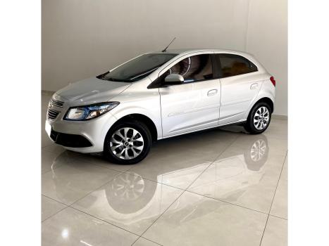 CHEVROLET Onix Hatch 1.4 4P FLEX LT AUTOM�TICO, Foto 3