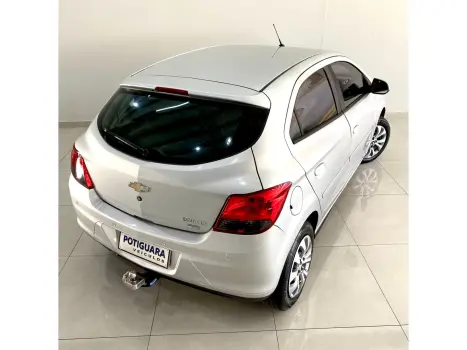 CHEVROLET Onix Hatch 1.4 4P FLEX LT AUTOM�TICO, Foto 14