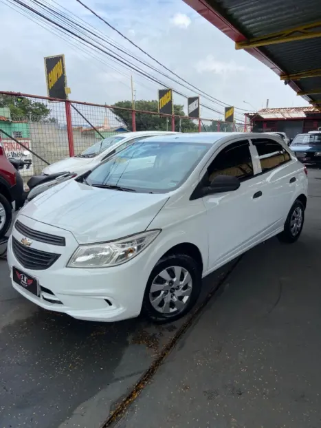 CHEVROLET Onix Hatch 1.0 4P FLEX LS, Foto 5