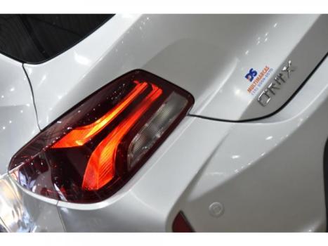 CHEVROLET Onix Hatch 1.0 4P FLEX LT, Foto 2