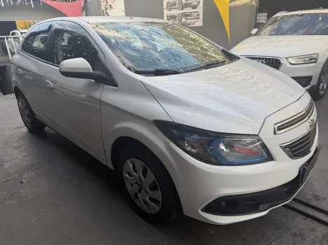 CHEVROLET Onix Hatch 1.4 4P FLEX LT, Foto 7