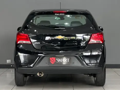 CHEVROLET Onix Hatch 1.4 4P FLEX LT, Foto 12