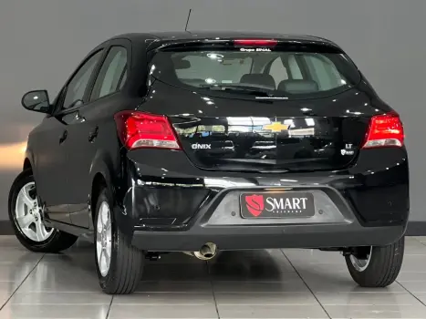 CHEVROLET Onix Hatch 1.4 4P FLEX LT, Foto 13