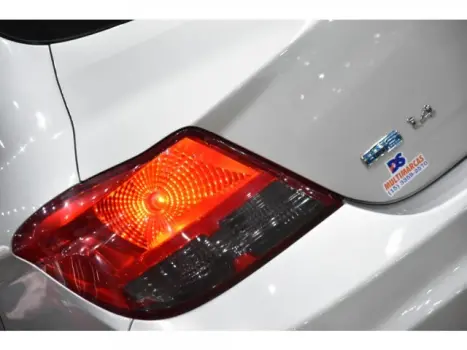 CHEVROLET Onix Hatch 1.4 4P FLEX LTZ AUTOM�TICO, Foto 2