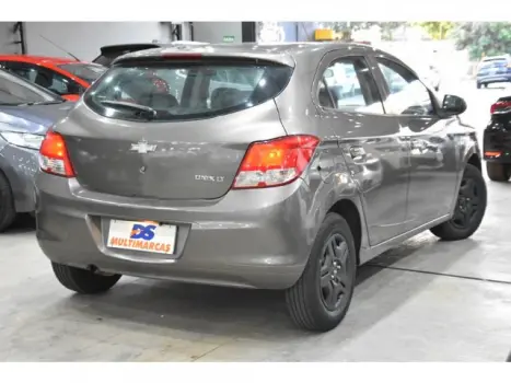 CHEVROLET Onix Hatch 1.0 4P FLEX LT, Foto 2