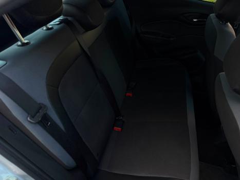 CHEVROLET Onix Hatch 1.4 4P FLEX ACTIV AUTOM�TICO, Foto 13