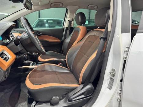 CHEVROLET Onix Hatch 1.4 4P FLEX ACTIV AUTOM�TICO, Foto 6