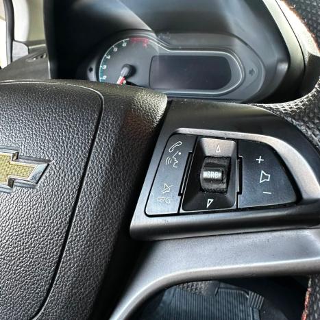 CHEVROLET Onix Hatch 1.4 4P FLEX LTZ AUTOM�TICO, Foto 16