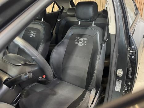 CHEVROLET Onix Hatch 1.4 4P FLEX LT, Foto 3