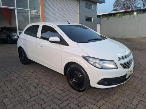 CHEVROLET Onix Hatch 1.4 4P FLEX LT, Foto 3