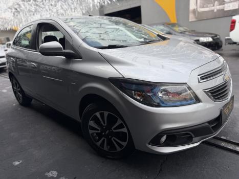 CHEVROLET Onix Hatch 1.4 4P FLEX LTZ, Foto 2