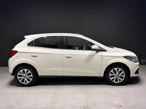 CHEVROLET Onix Hatch 1.4 4P FLEX LT, Foto 3