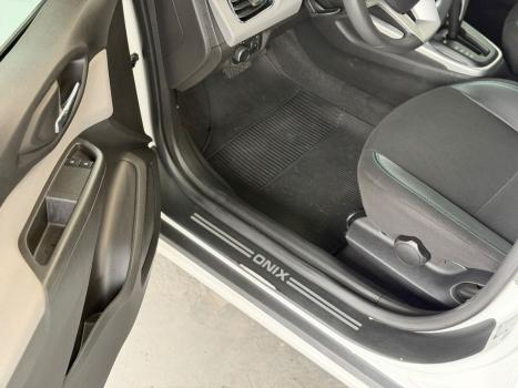CHEVROLET Onix Hatch 1.4 4P FLEX ADVANTAGE AUTOMÁTICO, Foto 9