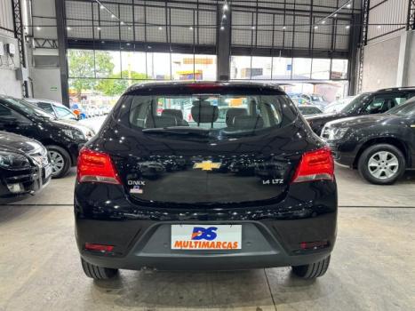 CHEVROLET Onix Hatch 1.4 4P FLEX LTZ, Foto 12