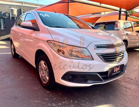 CHEVROLET Onix Sedan 1.0 4P FLEX LT, Foto 1