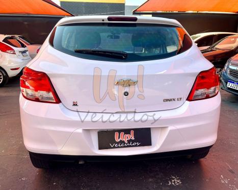 CHEVROLET Onix Sedan 1.0 4P FLEX LT, Foto 6