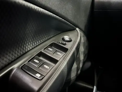 CHEVROLET Onix Sedan 1.0 12V 4P FLEX LTZ PLUS TURBO AUTOM�TICO, Foto 9