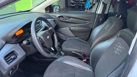 CHEVROLET Onix Sedan 1.0 4P FLEX JOY BLACK PLUS, Foto 8