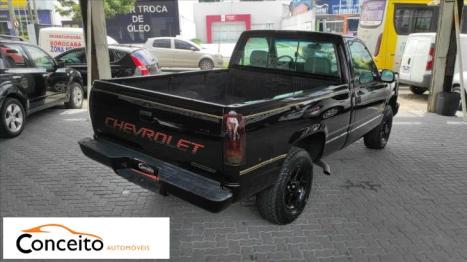CHEVROLET Silverado 4.2 DLX TURBO DIESEL CABINE SIMPLES, Foto 2 CHEVROLET Silverado 4.2 DLX TURBO DIESEL CABINE SIMPLES, Foto 2